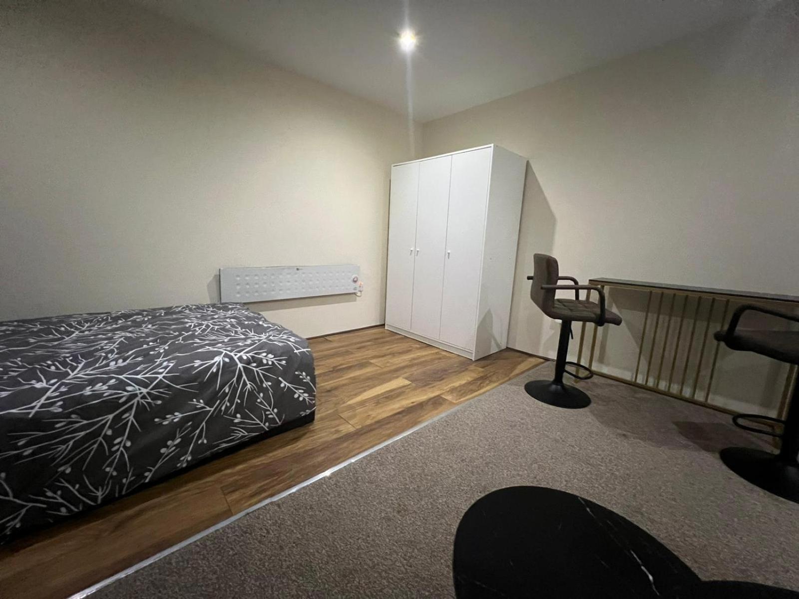 Modern Studio In Rayners Lane Pinner Harrow Near Wembley Greater London 외부 사진